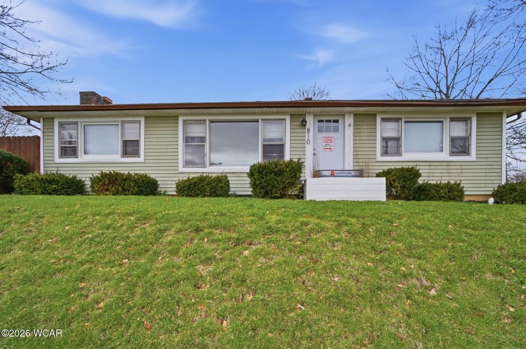 Photo of 810 S Roosevelt Avenue, Piqua, OH 45356 (MLS # 309502)