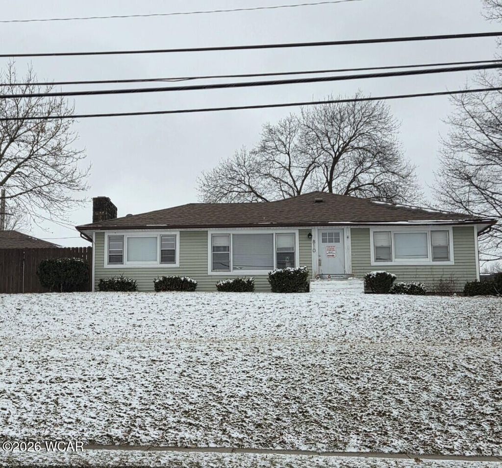 Photo of 810 S Roosevelt Avenue, Piqua, OH 45356 (MLS # 309502)