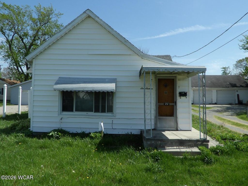 Photo of 616 N Rosedale Avenue, Lima, OH 45805 (MLS # 310029)