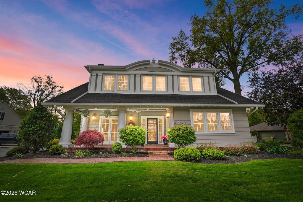 Photo of 1619 Lakewood Avenue, Lima, OH 45805 (MLS # 310174)