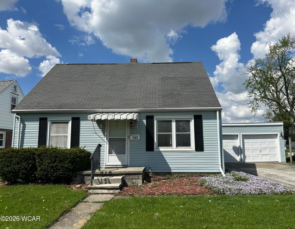 Photo of 142 Clifton Avenue, Findlay, OH 45840 (MLS # 310053)