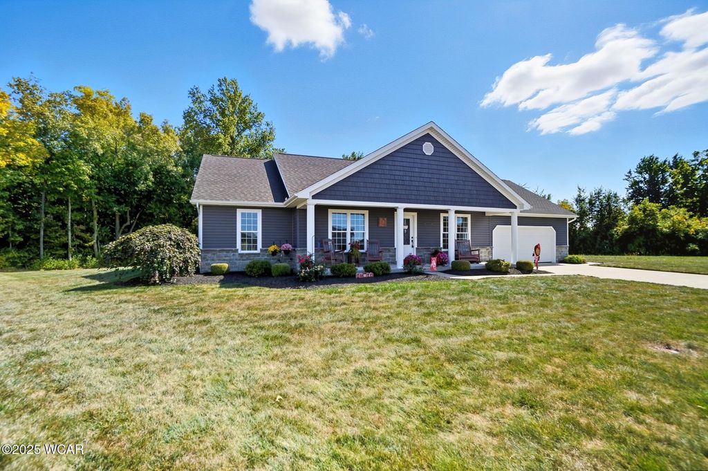 Photo of 1734 Woodberry Creek Drive, Lima, OH 45807 (MLS # 308244)