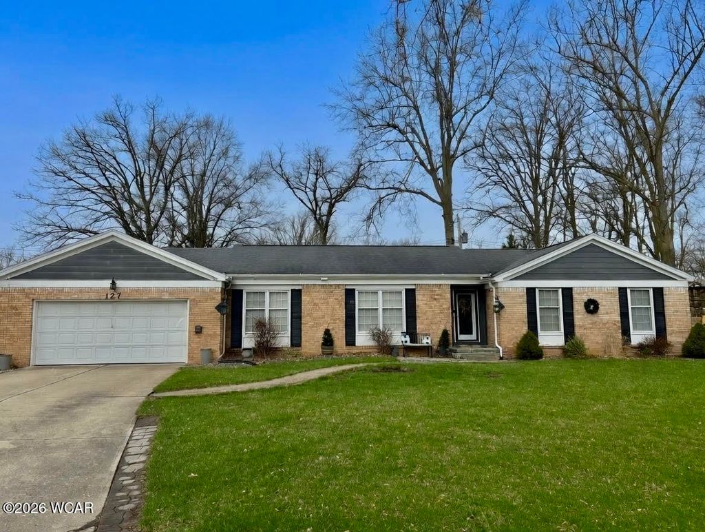 Photo of 127 Cheshire Circle, Lima, OH 45804 (MLS # 309659)