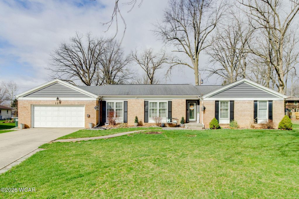 Photo of 127 Cheshire Circle, Lima, OH 45804 (MLS # 309659)