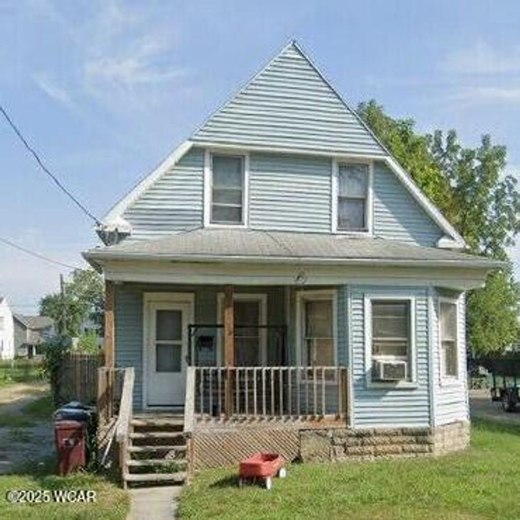 Photo of 911 Franklin Street, Lima, OH 45804 (MLS # 308932)