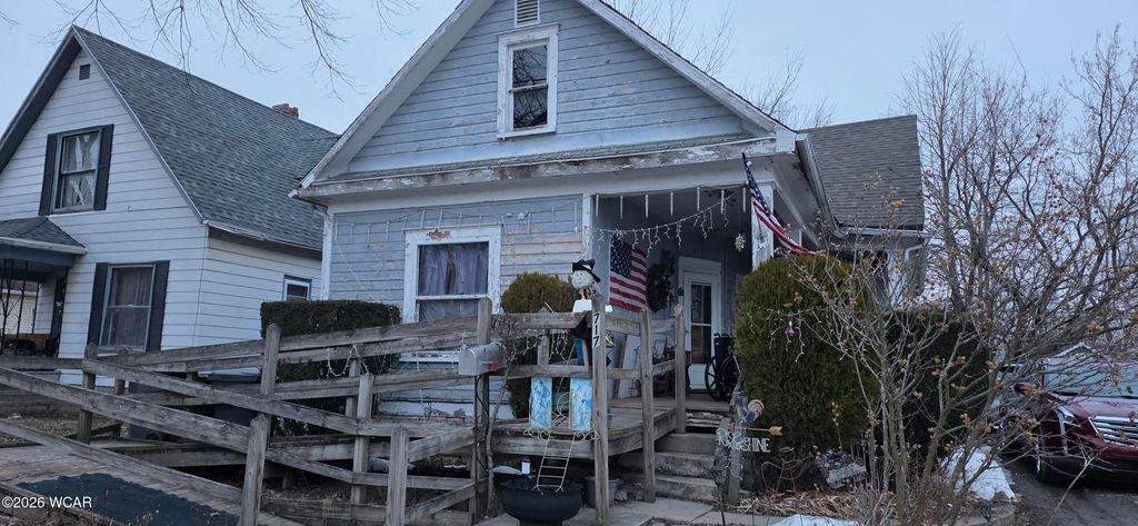 Photo of 717 E Albert Street, Lima, OH 45804 (MLS # 309456)