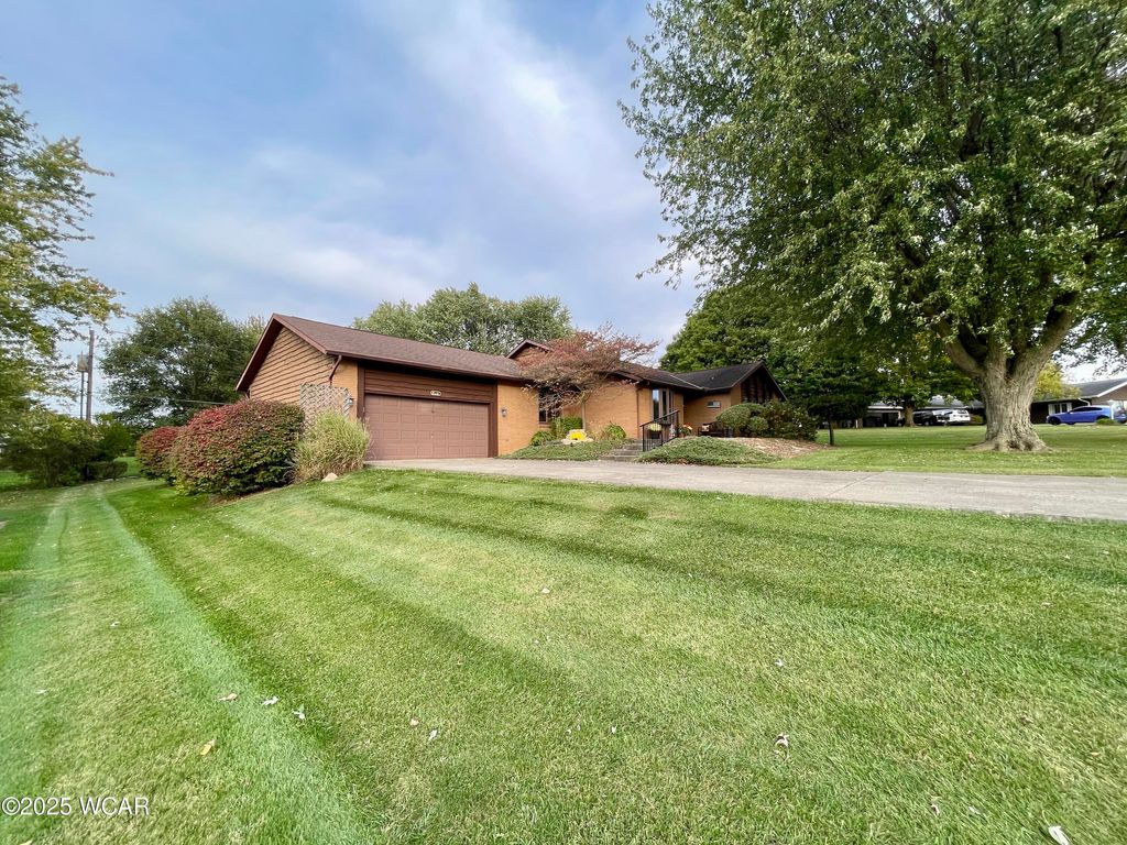 Photo of 12535 Barbara Dr Drive, Kenton, OH 43326 (MLS # 308589)
