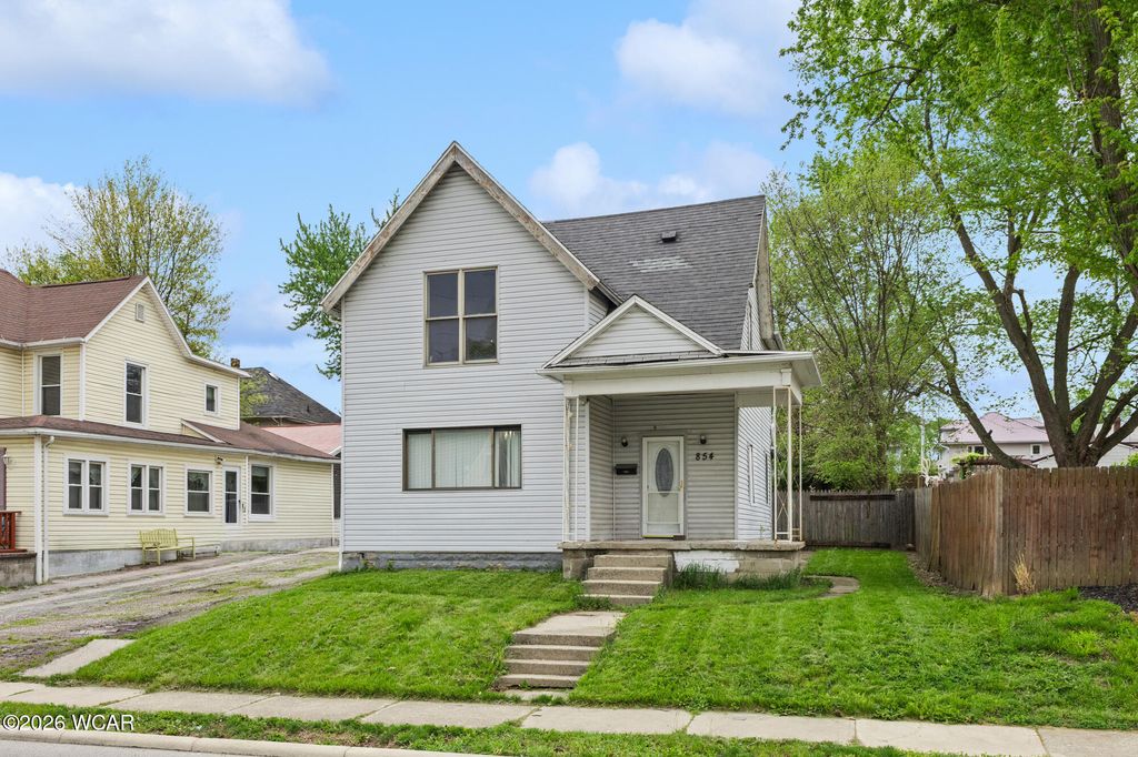 Photo of 854 W Wayne Street, Lima, OH 45801 (MLS # 310061)