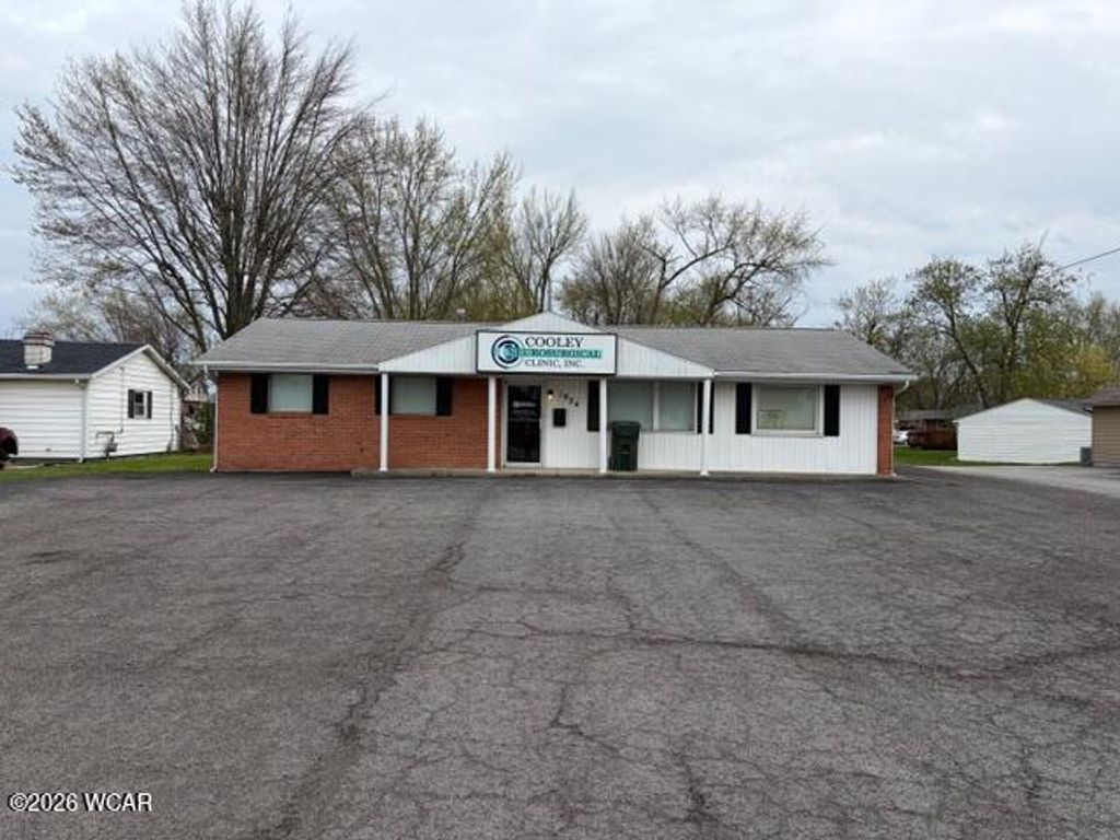 Photo of 1924 Allentown Road, Lima, OH 45805 (MLS # 309942)