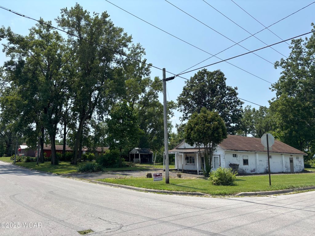 Photo of 1800 S Main Street, Lima, OH 45804 (MLS # 309475)