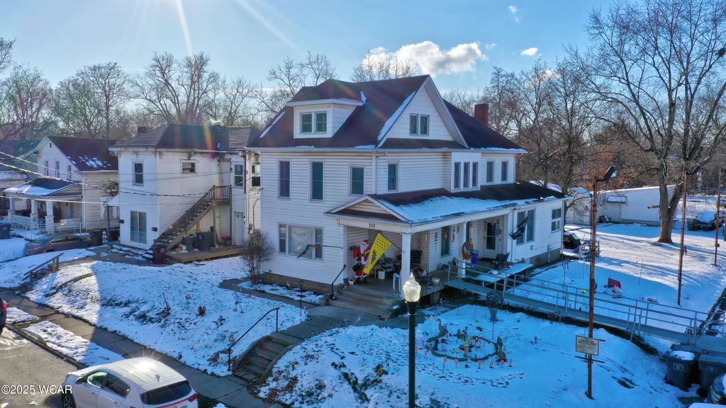 Photo of 712 S Elizabeth Street, Lima, OH 45804 (MLS # 309049)