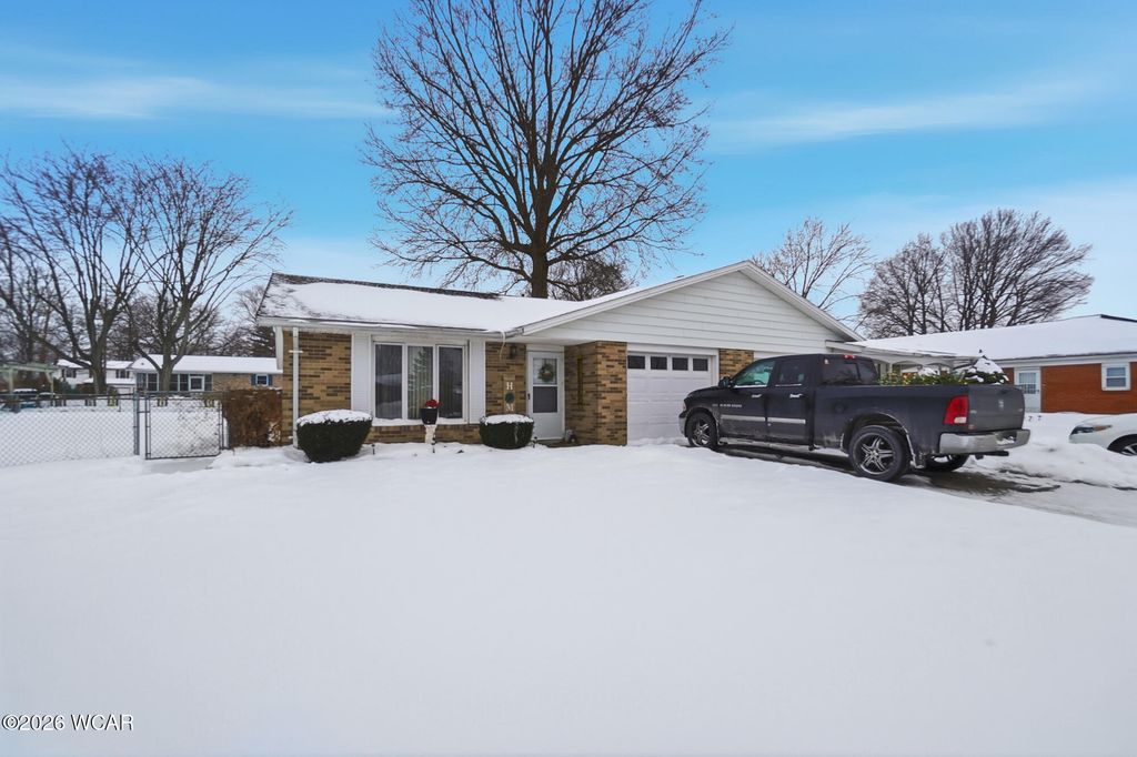 Photo of 21132115 Kimberly Drive, Lima, OH 45805 (MLS # 309340)