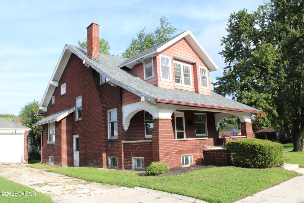 Photo of 737 N Union Street, Fostoria, OH 44830 (MLS # 311298)
