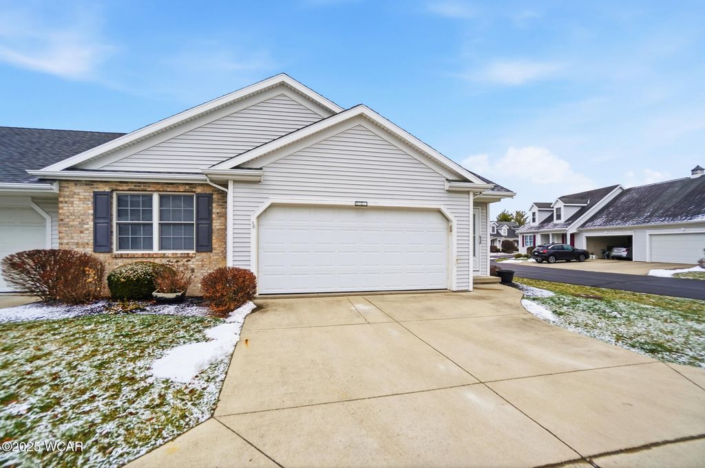 Photo of 123 Eagles Point Pt W, Lima, OH 45805 (MLS # 309033)