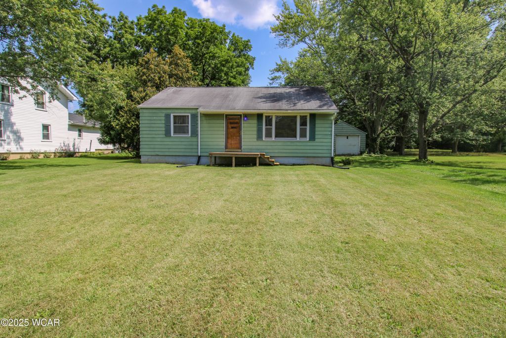 Photo of 1730 Homeward Avenue, Lima, OH 45805 (MLS # 307926)