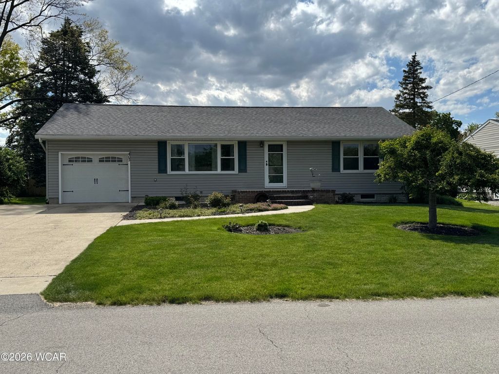 Photo of 403 N High Street, Pandora, OH 45877 (MLS # 310229)