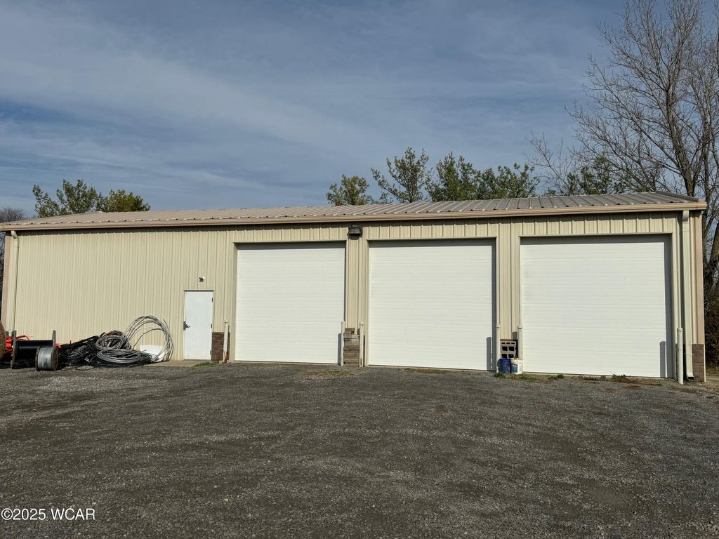 Photo of 3840 ELIDA RD. (REAR) Rd #REAR, Lima, OH 45807 (MLS # 308341)