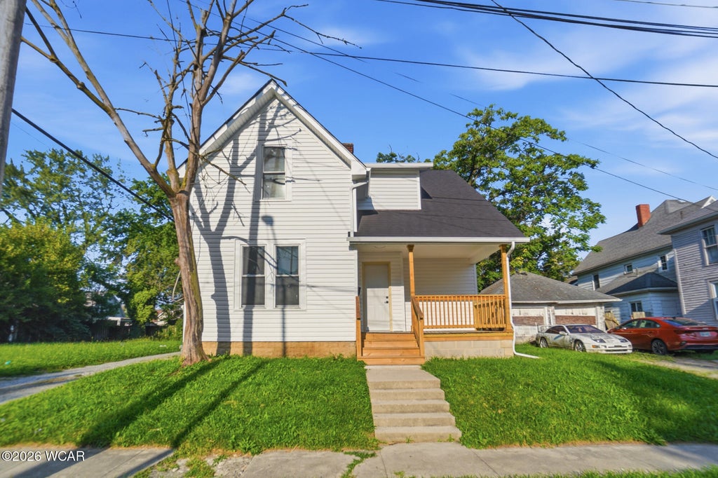 Photo of 527 Woodward Avenue, Lima, OH 45805 (MLS # 311512)