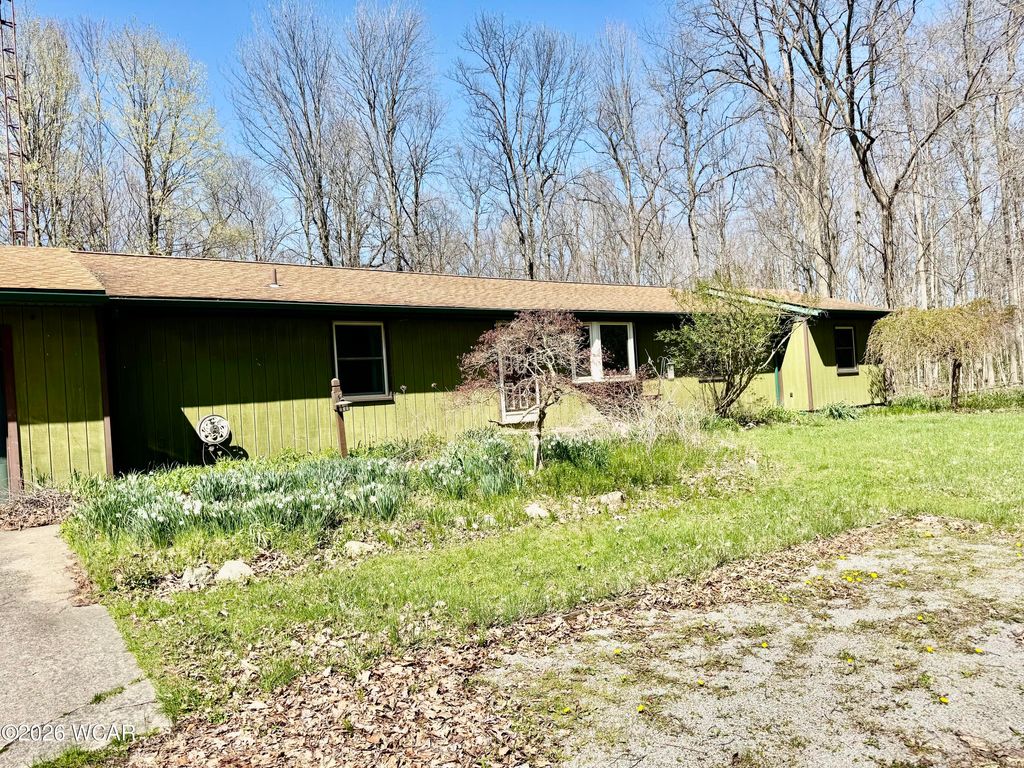 Photo of 119 N McClure Road, Lima, OH 45801 (MLS # 309907)