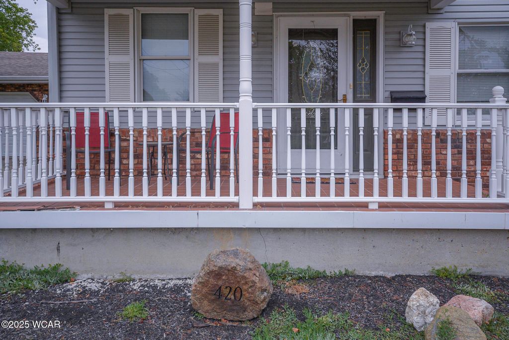 Photo of 420 Hoopengarner St, Wapakoneta, OH 45895 (MLS # 308688)