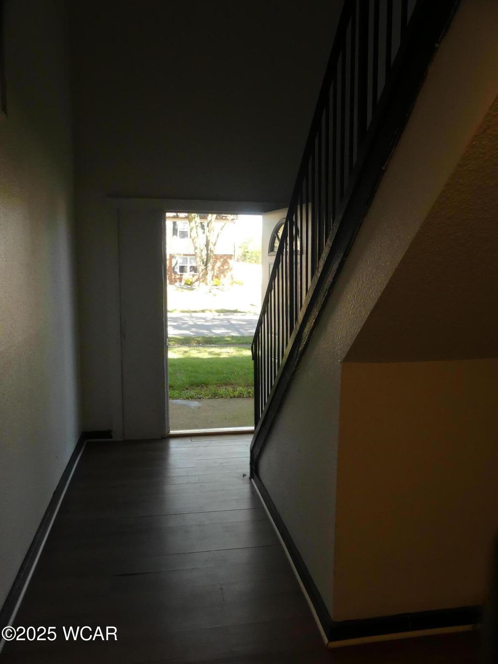 Photo of 2901 Elijah Parkway Pkwy #Apt B, Lima, OH 45805 (MLS # 308641)