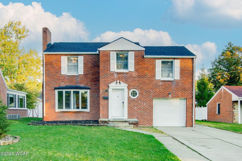 Photo of 234 S Westwood Drive, Lima, OH 45805 (MLS # 308410)