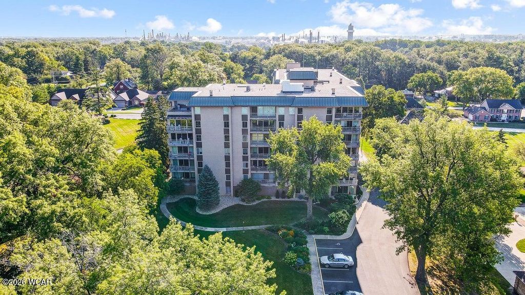 Photo of 1755 Shawnee Road, Lima, OH 45805 (MLS # 309969)