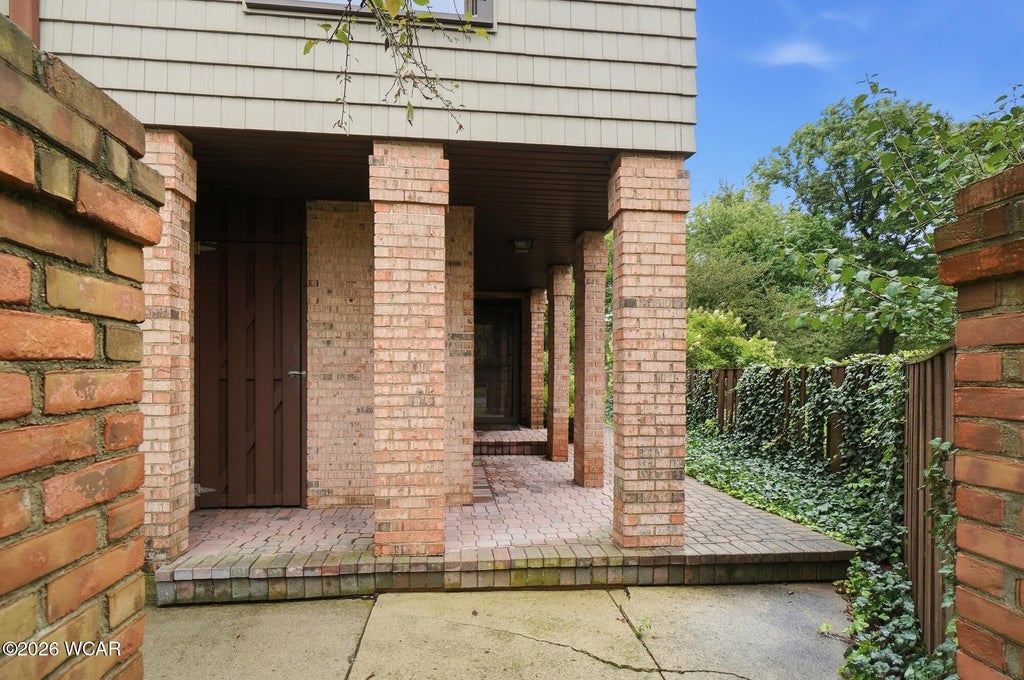 Photo of 6 Mews Drive, Lima, OH 45805 (MLS # 311204)
