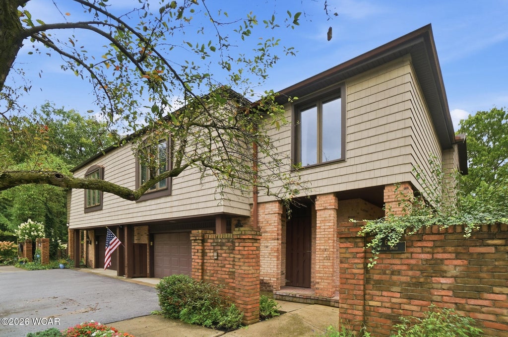 Photo of 6 Mews Drive, Lima, OH 45805 (MLS # 311204)