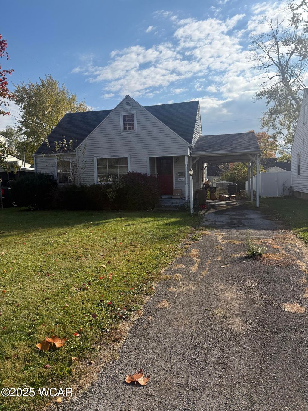 Photo of 2035 W W Wayne Street, Lima, OH 45805 (MLS # 308898)