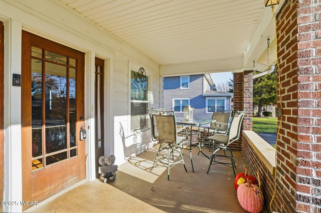 Photo of 656 S Main Street, Bluffton, OH 45817 (MLS # 308863)