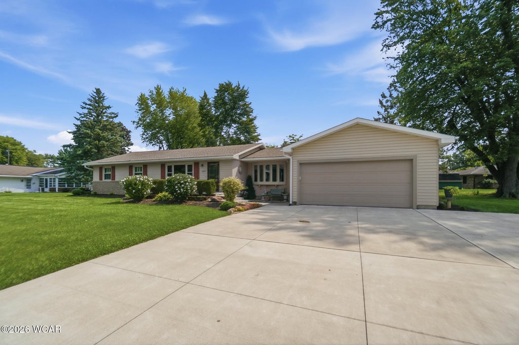Photo of 1647 Pro Drive, Lima, OH 45805 (MLS # 311170)