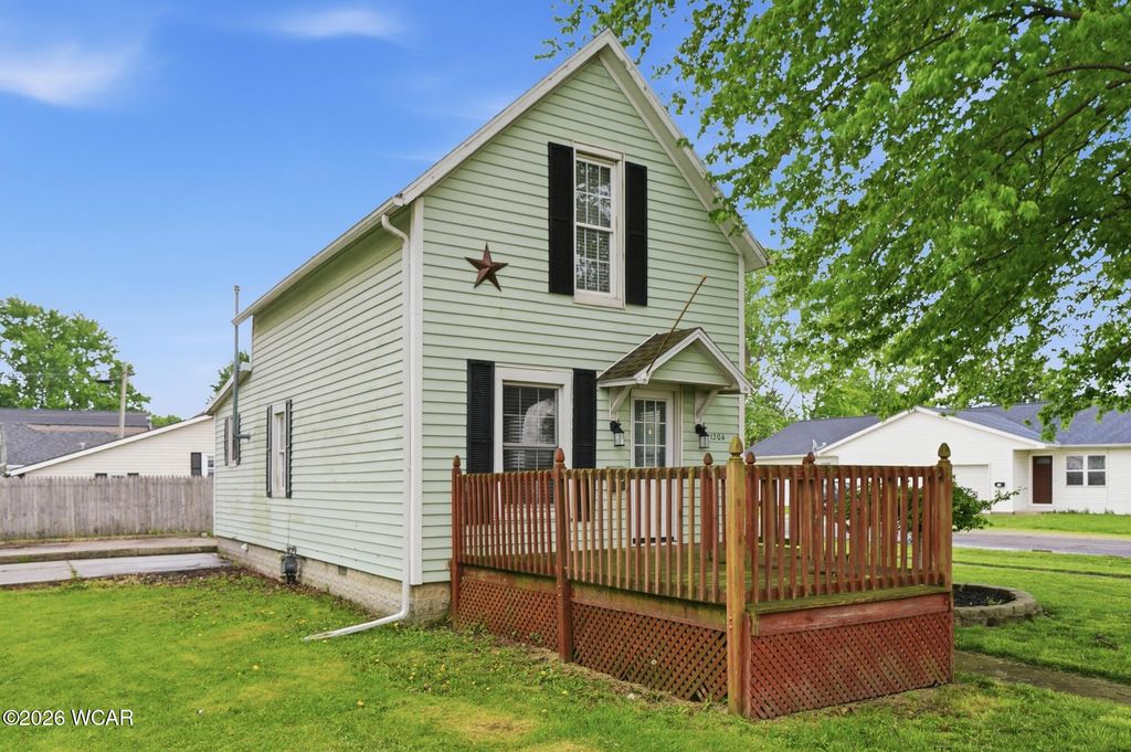 Photo of 1204 N Main Street, Delphos, OH 45833 (MLS # 310118)