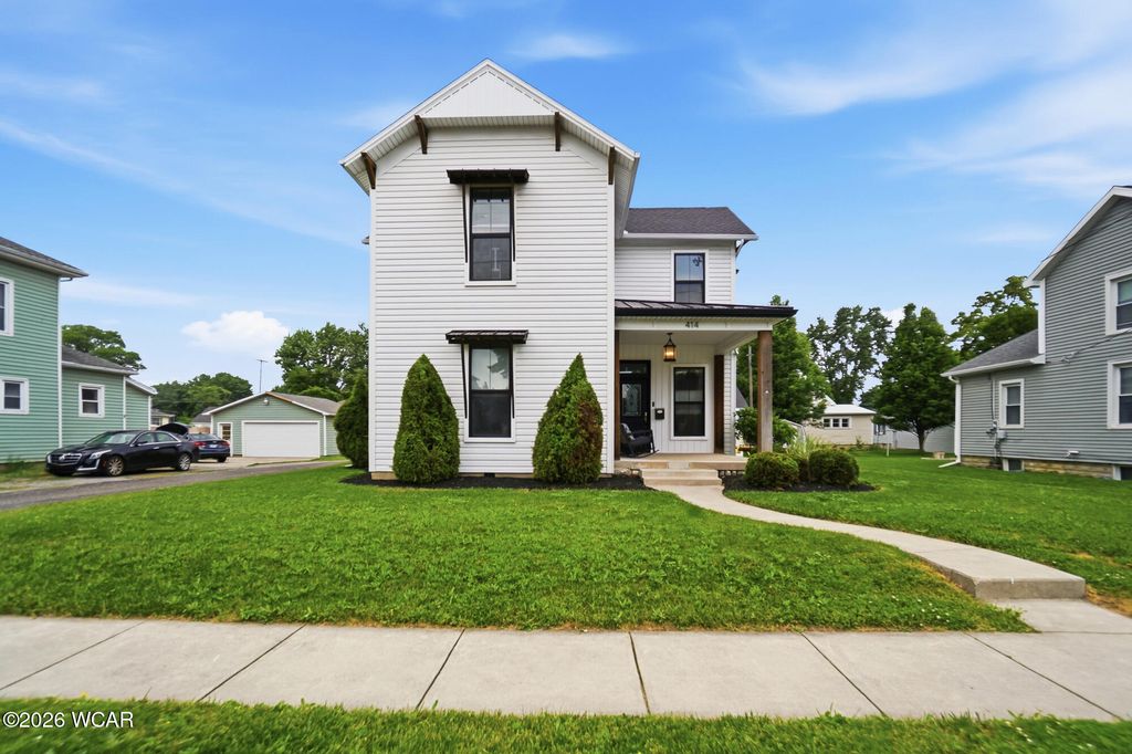 Photo of 414 W 3rd Street, Delphos, OH 45833 (MLS # 310421)