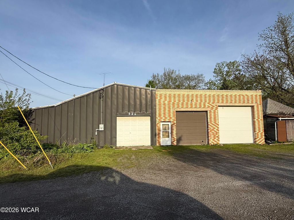 Photo of 521 Wesley Drive, Van Wert, OH 45891 (MLS # 310223)