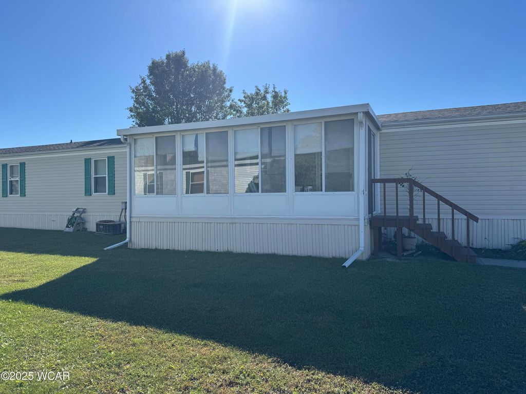 Photo of 222 Pinewood Circle, Lima, OH 45804 (MLS # 308633)