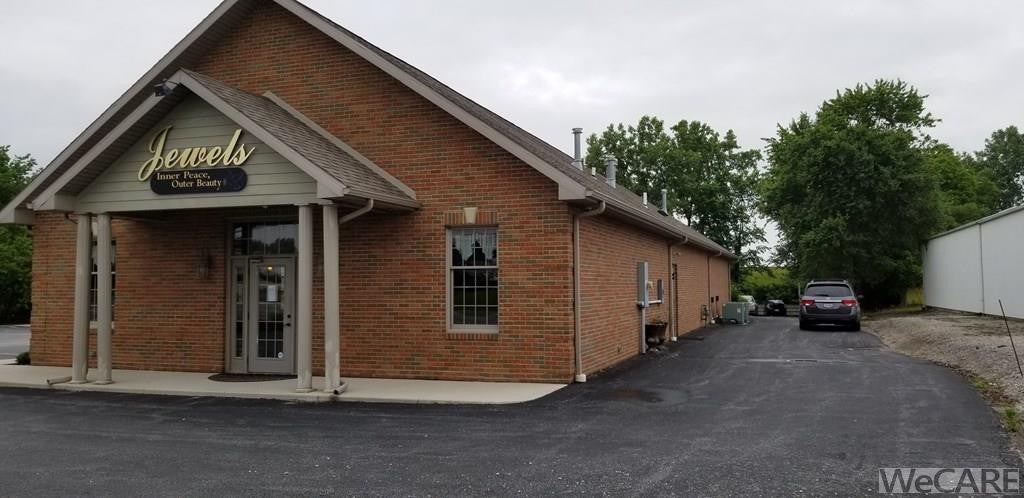 Photo of 3233 Harding Highway, Lima, OH 45804 (MLS # 311709)