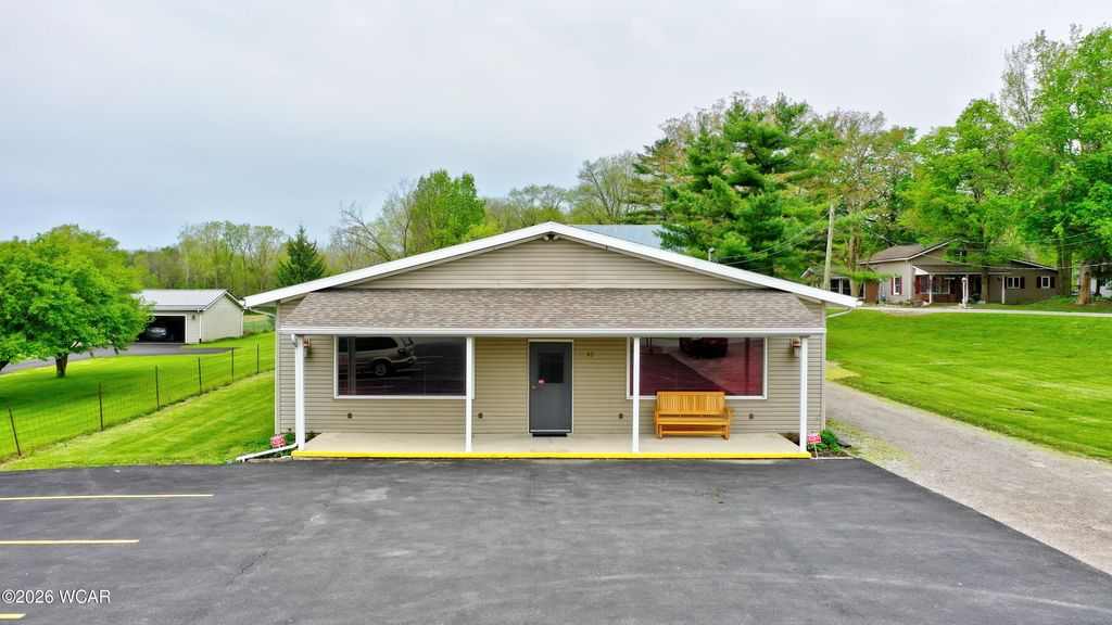 Photo of 3945 Stewart Road, Lima, OH 45801 (MLS # 310092)