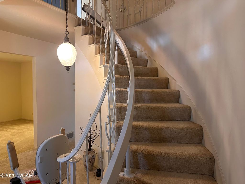 Photo of 2320 London Drive, Lima, OH 45805 (MLS # 308177)