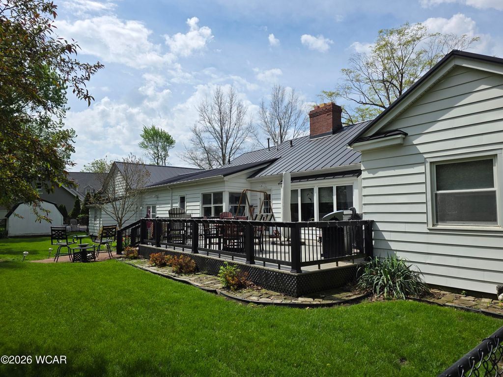 Photo of 1054 S Walnut Street, Van Wert, OH 45891 (MLS # 310195)