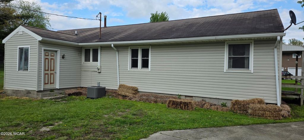 Photo of 2278 Arcadia Avenue, Lima, OH 45805 (MLS # 310107)