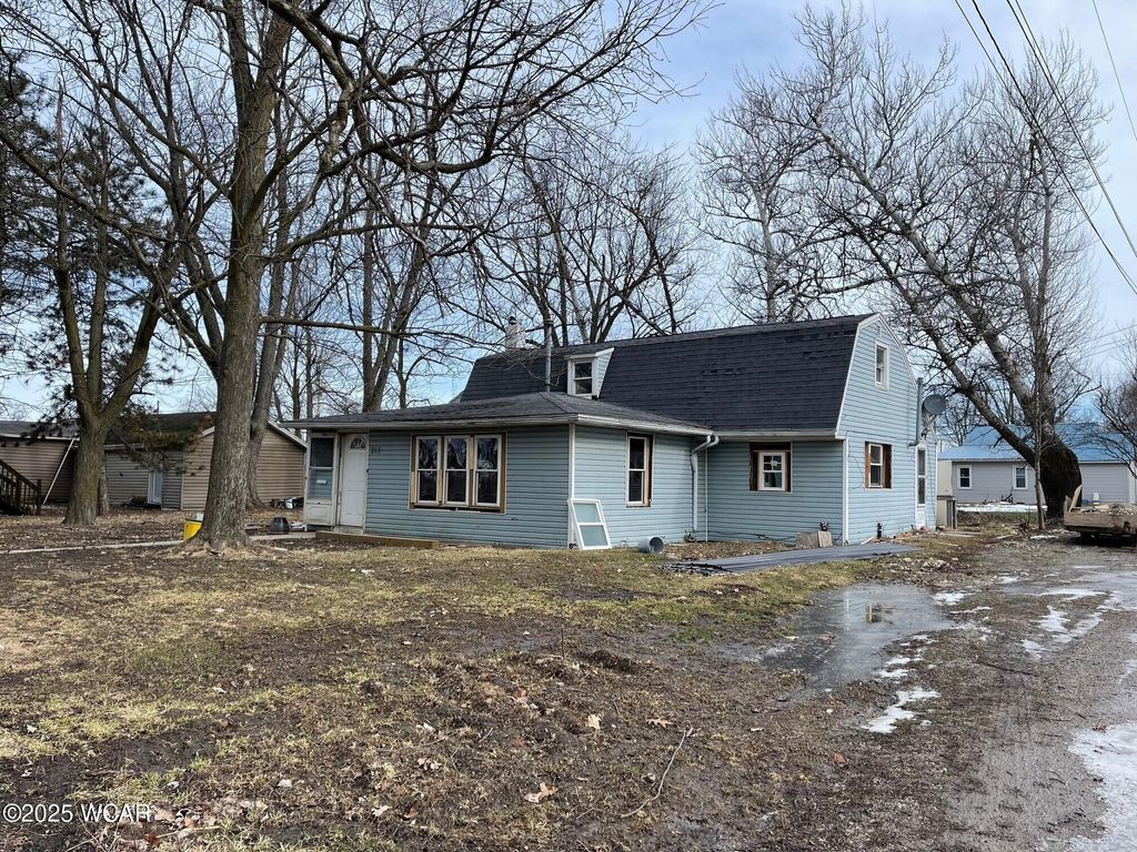 Photo of 215 N Dewitt Street, Paulding, OH 45879 (MLS # 306153)