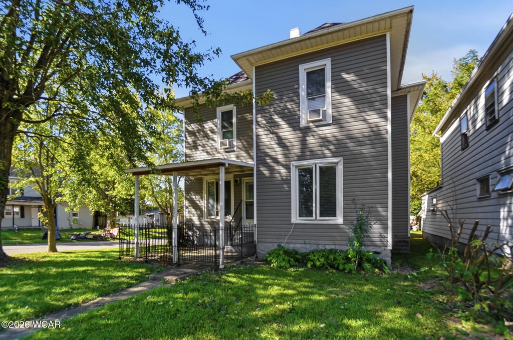 Photo of 434 Prospect Avenue, Lima, OH 45804 (MLS # 311883)