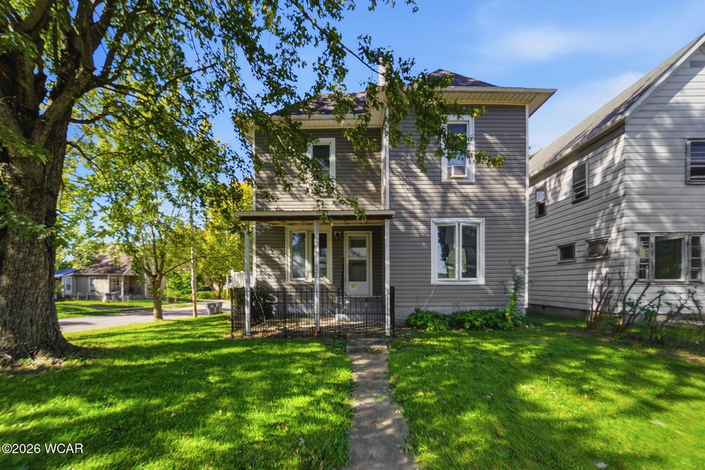 Photo of 434 Prospect Avenue, Lima, OH 45804 (MLS # 311883)