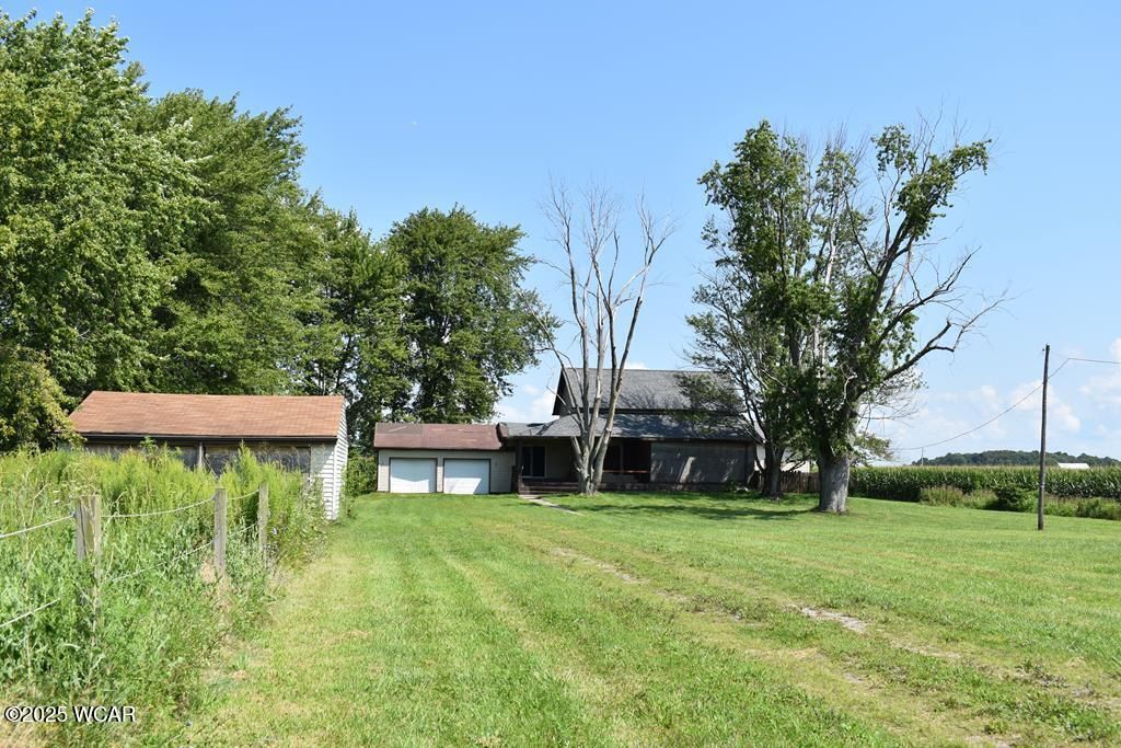 Photo of 8305 Hillville Road, Bluffton, OH 45817 (MLS # 308781)