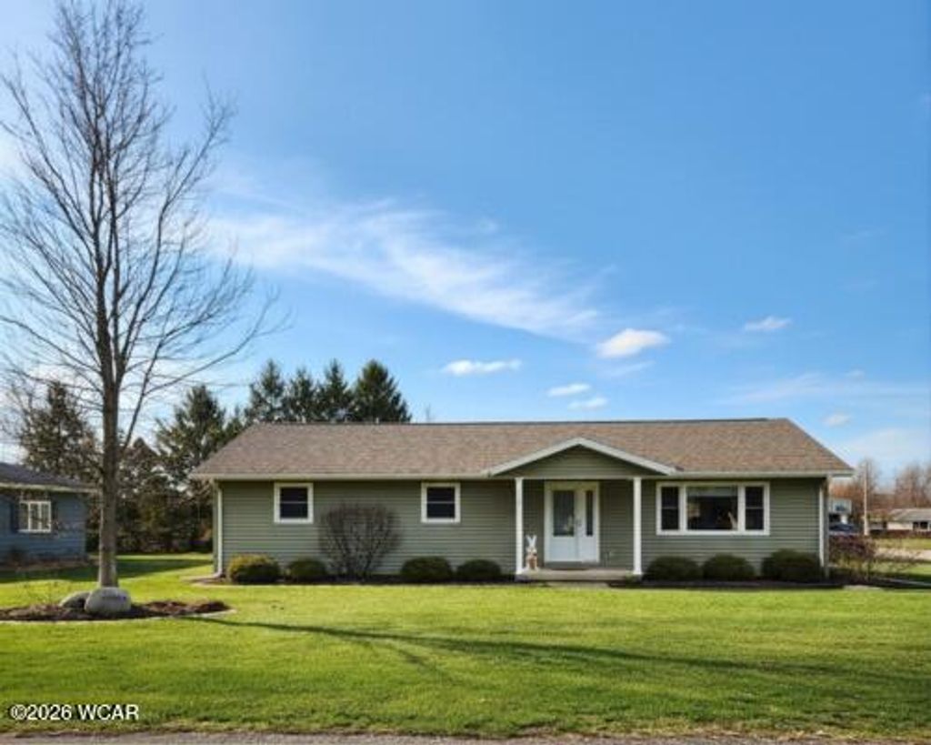 Photo of 401 Taft Street, Columbus Grove, OH 45830 (MLS # 309740)