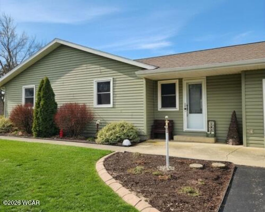 Photo of 401 Taft Street, Columbus Grove, OH 45830 (MLS # 309740)