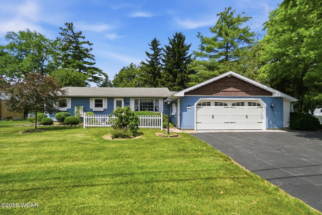 Photo of 1959 N Eastown Road, Lima, OH 45807 (MLS # 311538)