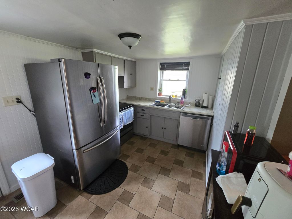 Photo of 827 S Washington St Street, Delphos, OH 45833 (MLS # 309533)