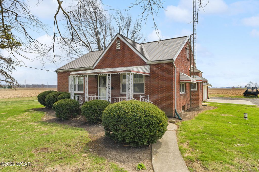 Photo of 3095 W State Road, Lima, OH 45807 (MLS # 309797)